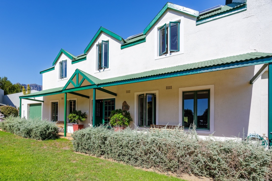 5 Bedroom Property for Sale in Paradyskloof Western Cape